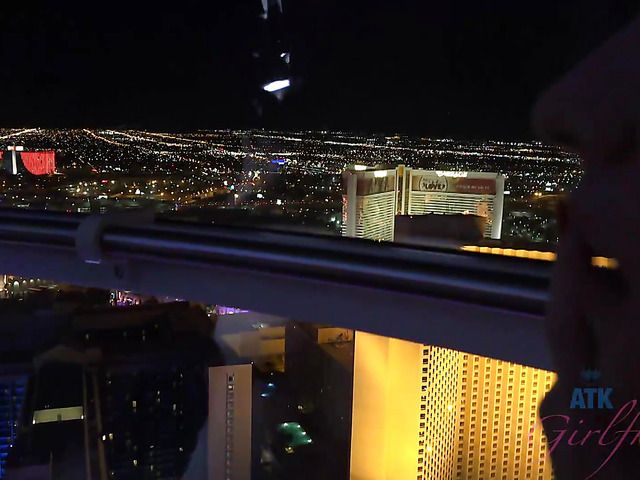 Bad girl Iggy Amore smoking and posing naked in a hotel room