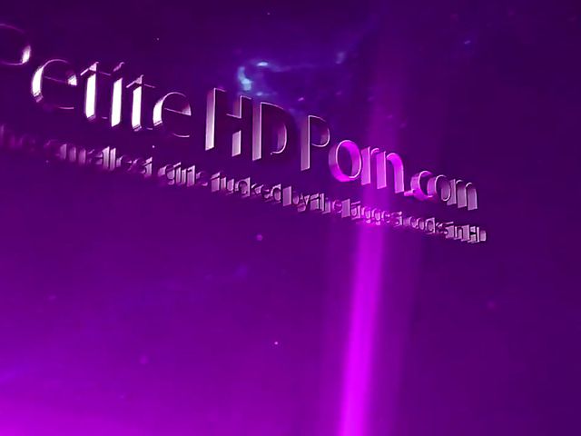 Massage threesome with Jillian Janson and Sydney Cole