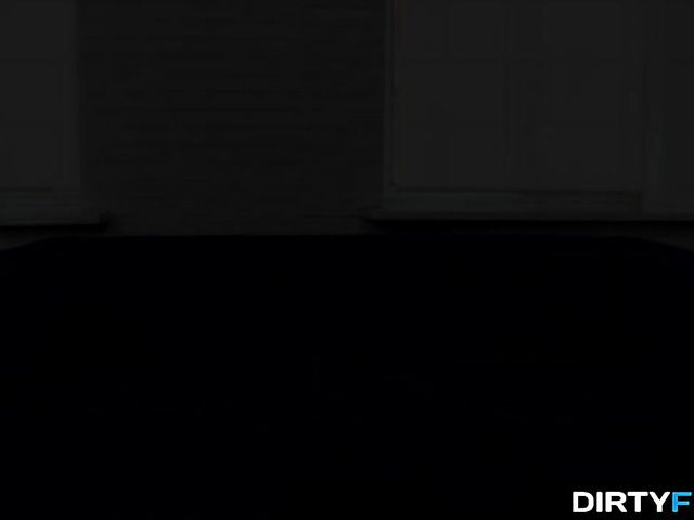 Young Russian beauty gets creampied on casting