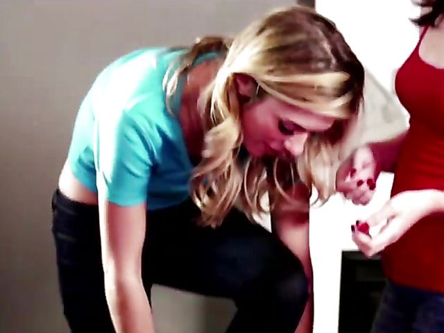 Interracial lesbians Kira Noir and Melissa Moore