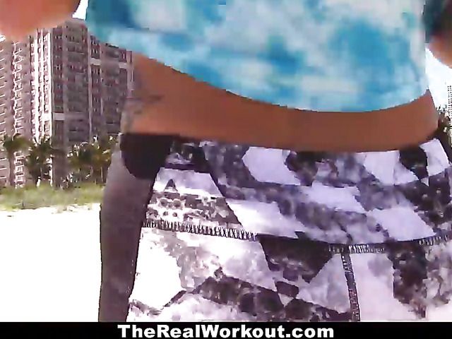 Busty fit girl Cali Carter fucked and facialed