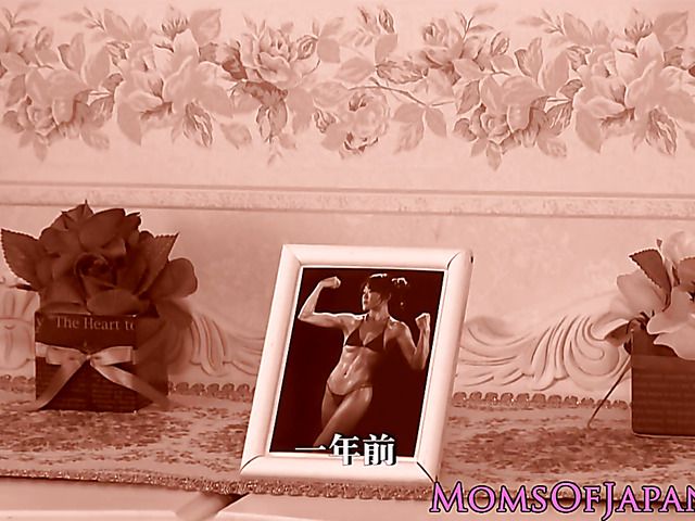 Oiled lesbian asians spread their legs for scissoring