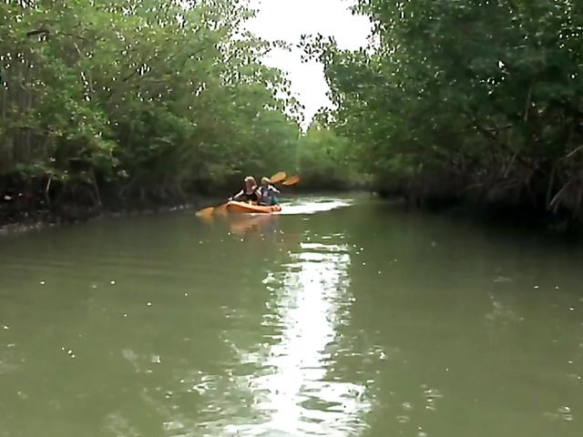 Big butt girl kayaking and fucking