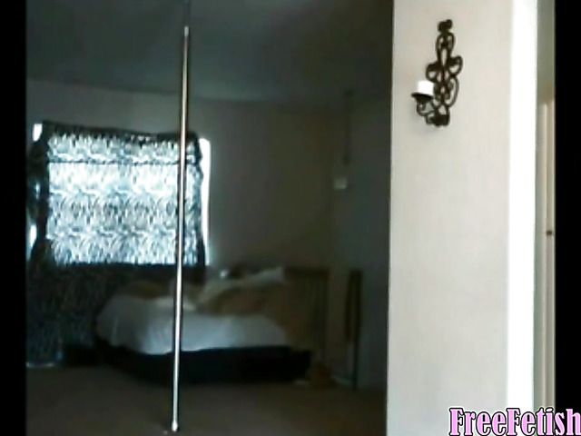 Young ebony babe webcam strip for your enjoyment