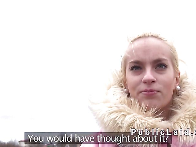Czech blonde amateur gets boned in the car