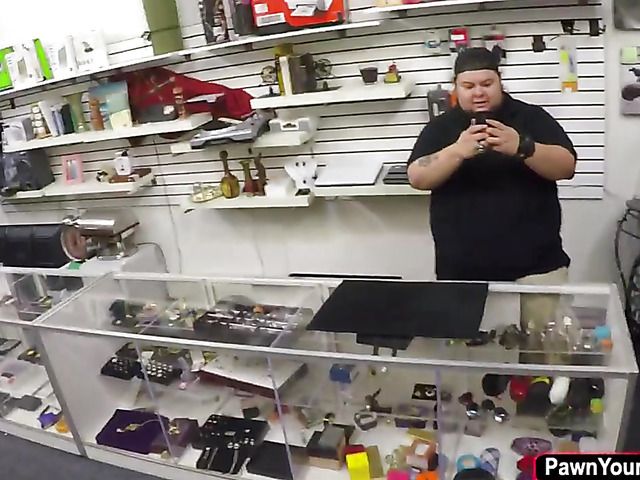 Pawn guy fucks big tits ebony Brittney White POV