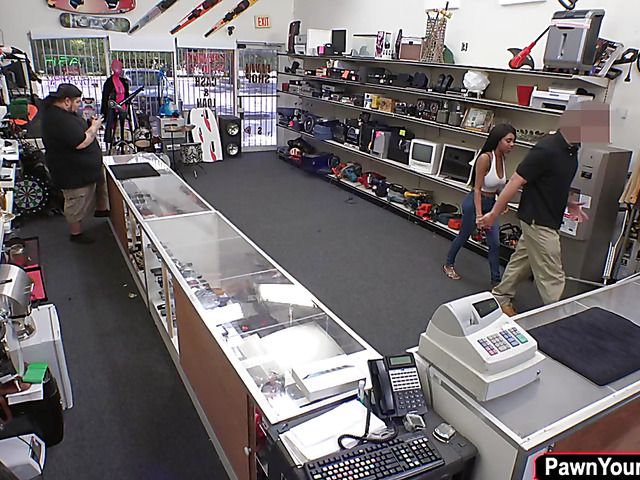 Pawn guy fucks big tits ebony Brittney White POV