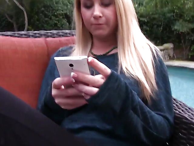 Balls deep pussy slamming for Mandy Armani