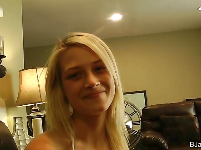 Cute blonde girlfriends homemade sex video