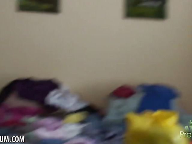 Behind the scene of skinny girl Amy Quinn