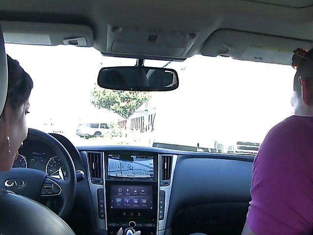 Horny MILF Alyssa Lynn with huge juggs gets a creampie