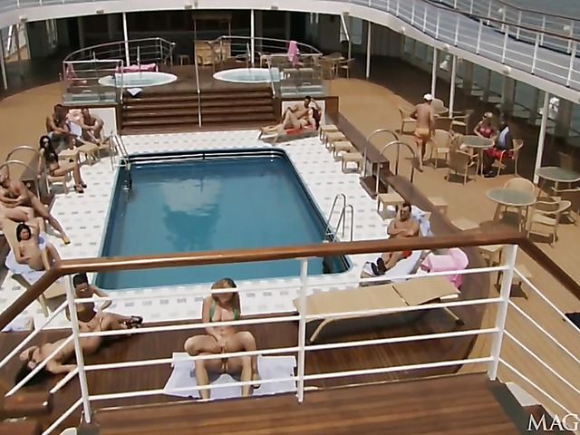 Public sex in the sea with Brooklyn Lee