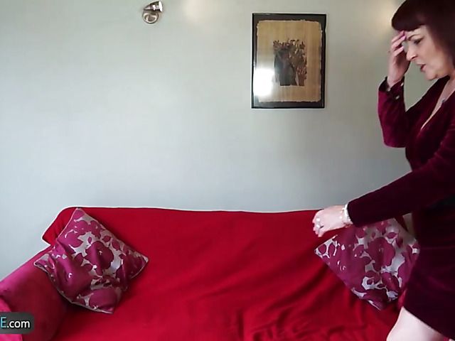 Chubby mature Christina has sex with a much younger guy