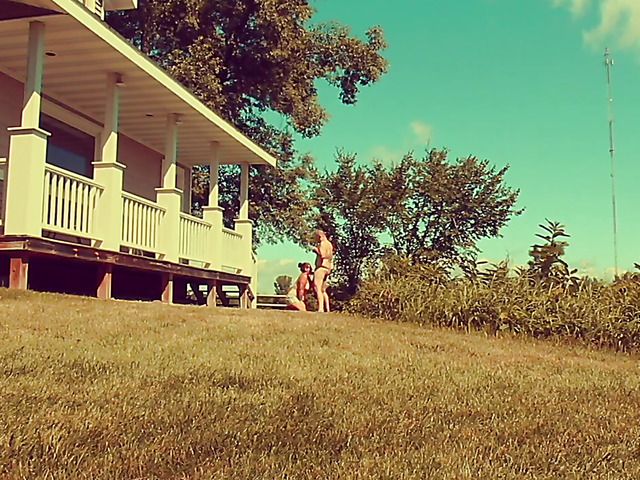 Fat wife in sunglasses gives head in the open air