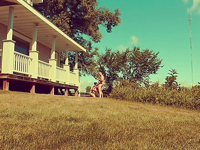 Fat wife in sunglasses gives head in the open air