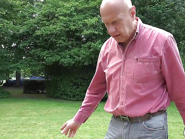 Pale teen gets banged by an older man outdoors