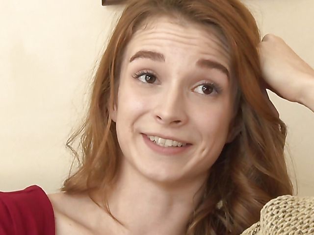 Lesbian Lola Hunter licks her best friend