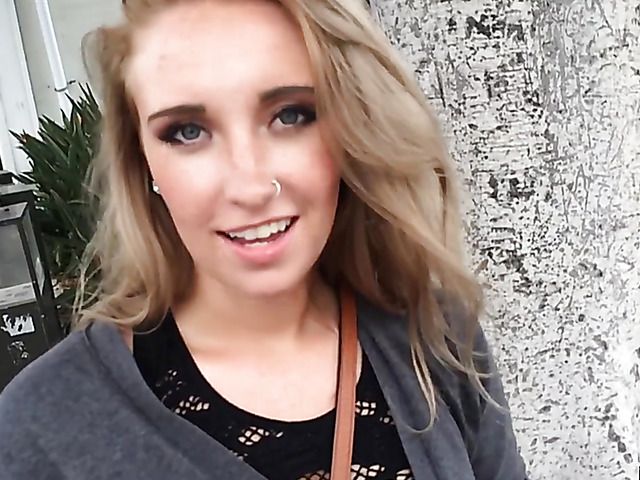 Easy blonde slut Harley Jade gets down and dirty