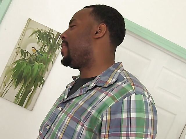 Alex Littles first black cock makes her moan