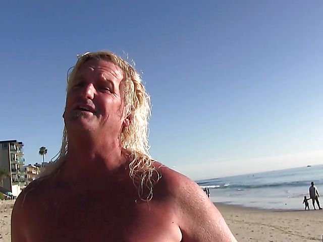 Beautiful amateur teen Pepper XO banged and facialed on cam