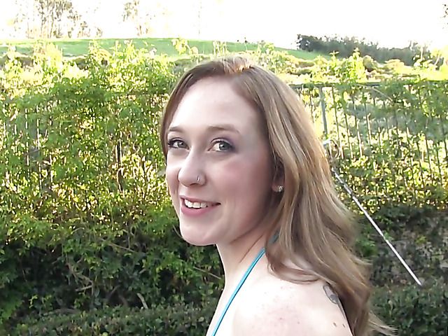 Big white booty on fuckable girl Lacie Cakes