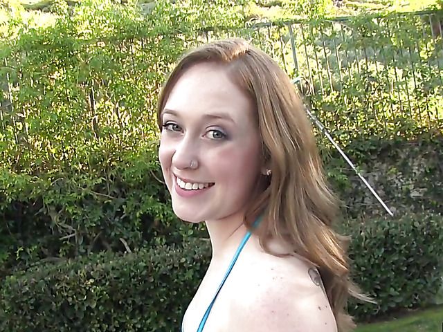 Big white booty on fuckable girl Lacie Cakes