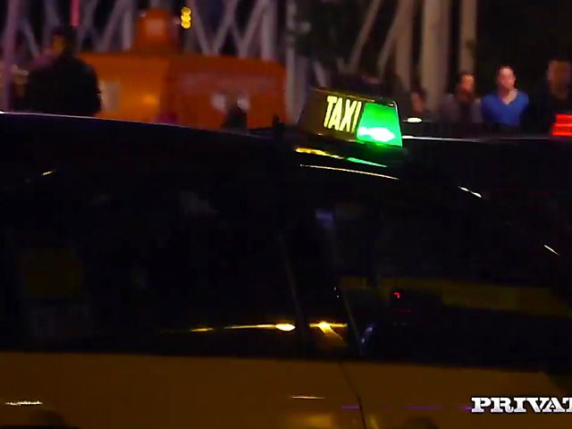 Anal virgin Anny Aurora enjoys a threesome