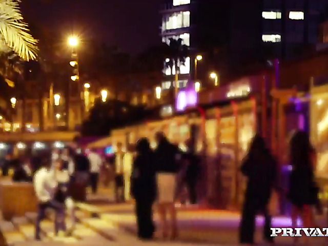 Anal virgin Anny Aurora enjoys a threesome