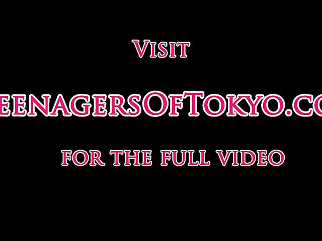 Lovely Japan teen makes two guys explode