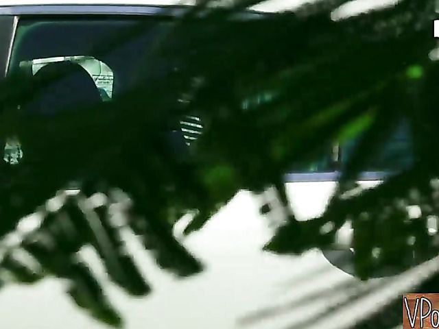 Behind the scenes of teen pornstar Melissa Moore