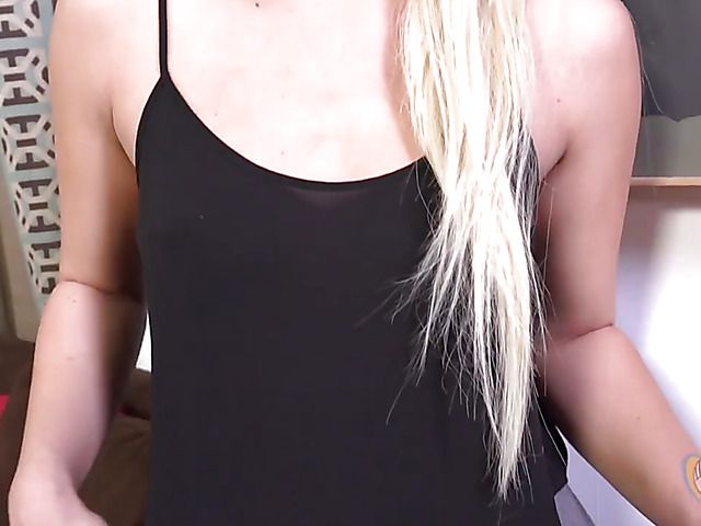 Brooke Summers gets nude and gives a cock massage