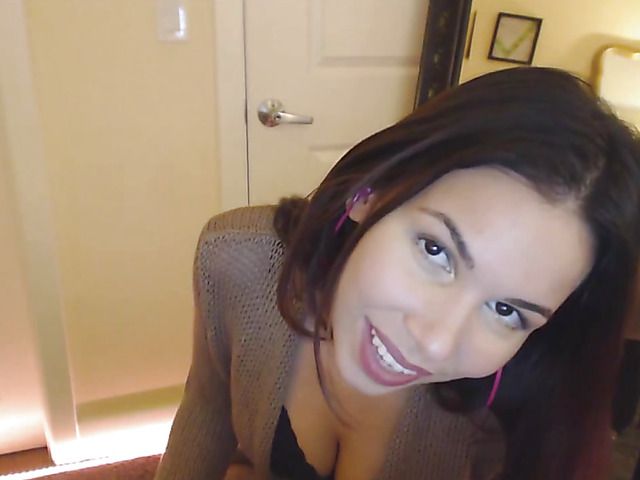 Huge tits latina Bella Brookz goes topless on webcam