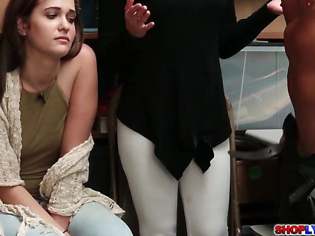 Cute Peyton Robbie gets nailed in the back room