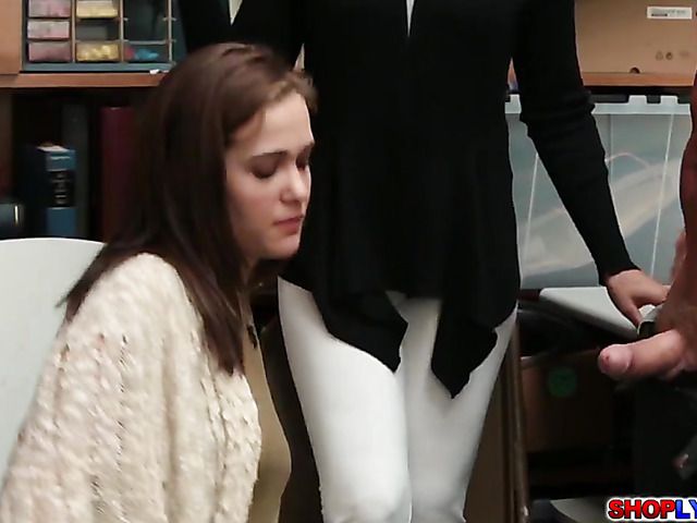 Cute Peyton Robbie gets nailed in the back room