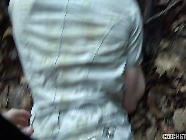 Sex in the forest with amateur Czech Sylva