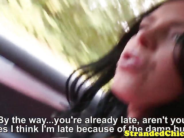 Outdoor sex with amateur brunette Kira