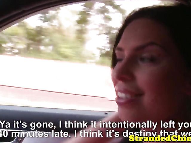 Outdoor sex with amateur brunette Kira