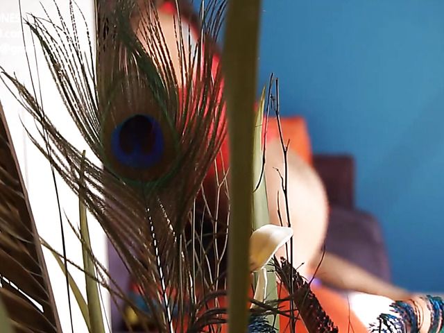 Big butt mom Janey Jones posing in jeans and lingerie