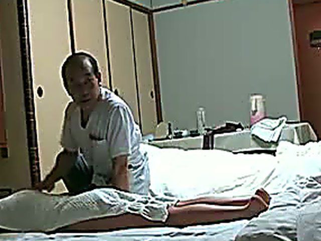 A masseuse takes advantage of a hot teen