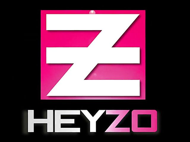 Blindfolded Japan blowjob and pussy hammering