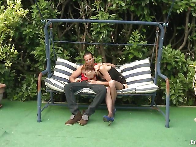 New girl Carlie gets her tight cunt hammered in the sun