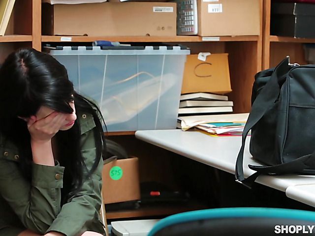 Shoplifter Alex Harper caught and fucked