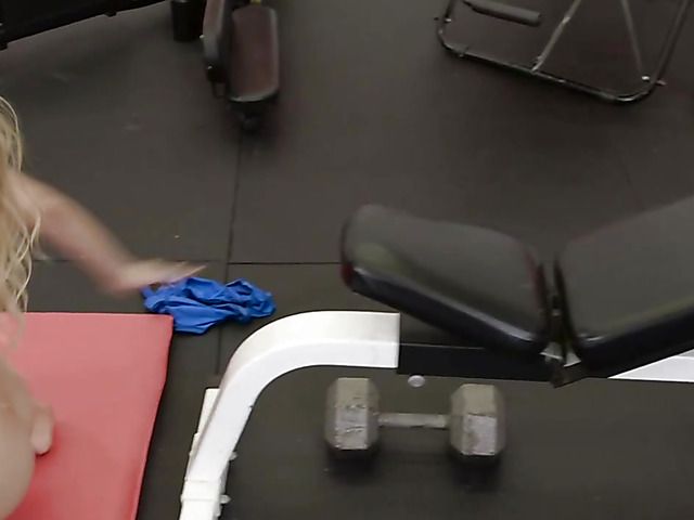 Hardcore work out with young girl Sydney Cole