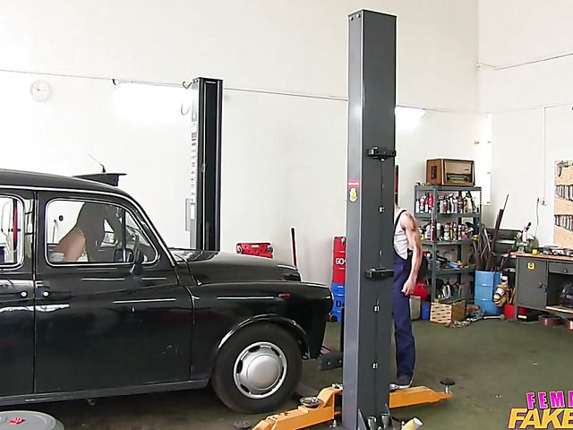 Female fake taxi driver Vanessa V gets slammed in the garage
