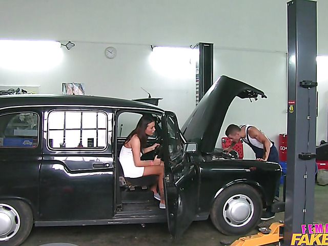 Female fake taxi driver Vanessa V gets slammed in the garage