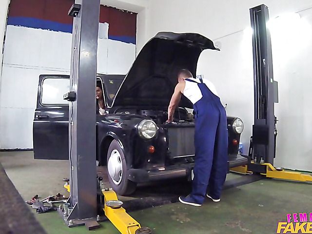 Female fake taxi driver Vanessa V gets slammed in the garage