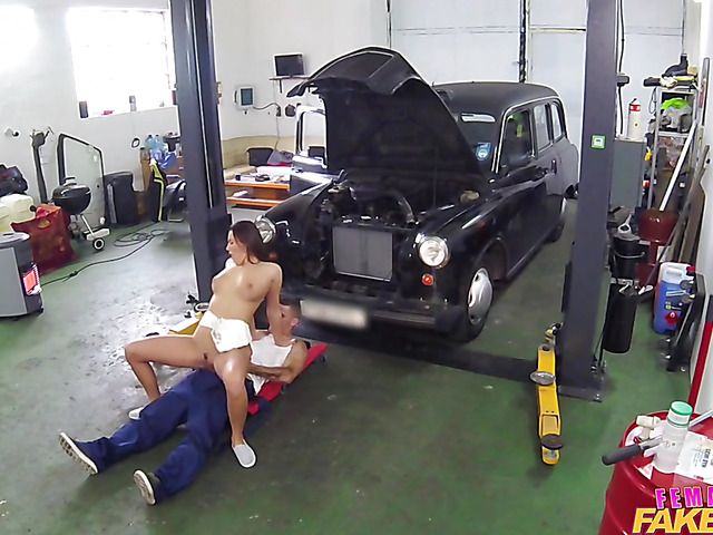 Female fake taxi driver Vanessa V gets slammed in the garage