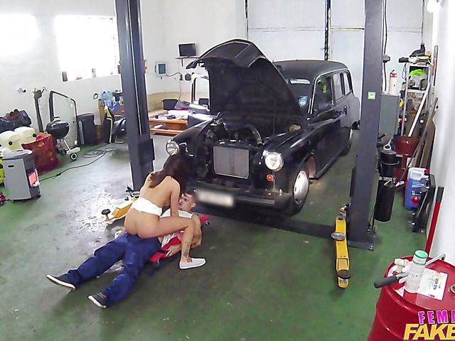 Female fake taxi driver Vanessa V gets slammed in the garage