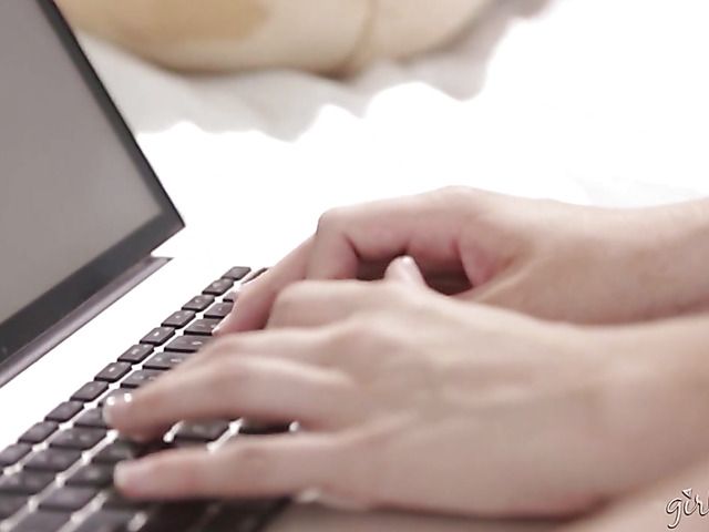 Lesbian threesome with Bree Daniels and Kenna James