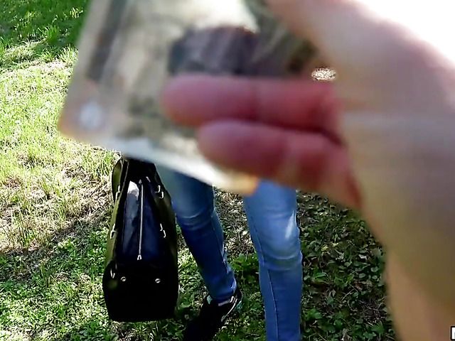 Outdoor fuck for money with skinny euro girl Linda Leclair